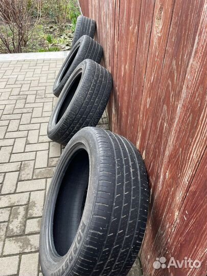 Roadstone N'Fera RU5 225/55 R18