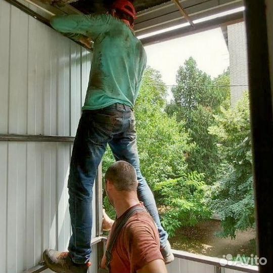 Остекление лоджии/Бесплатный замер