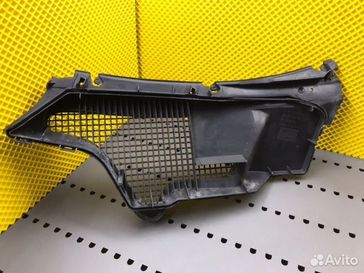 Жабо переднее правое Mercedes-Benz E-Class W210