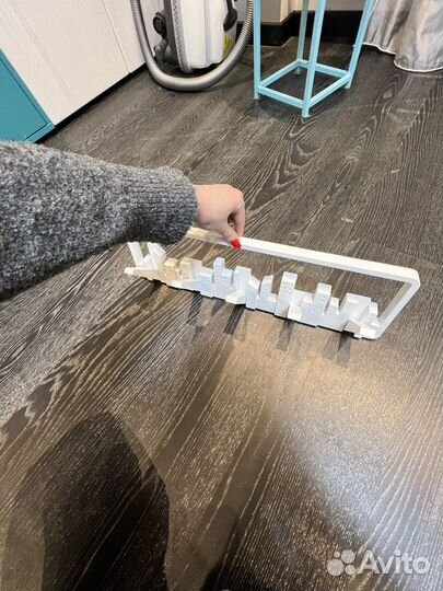 Вешалка настенная Umbra Skyline 50 см, 5 крючков