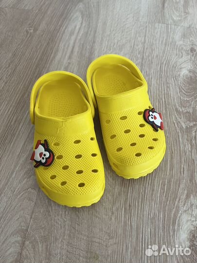 Шлепки типа crocs