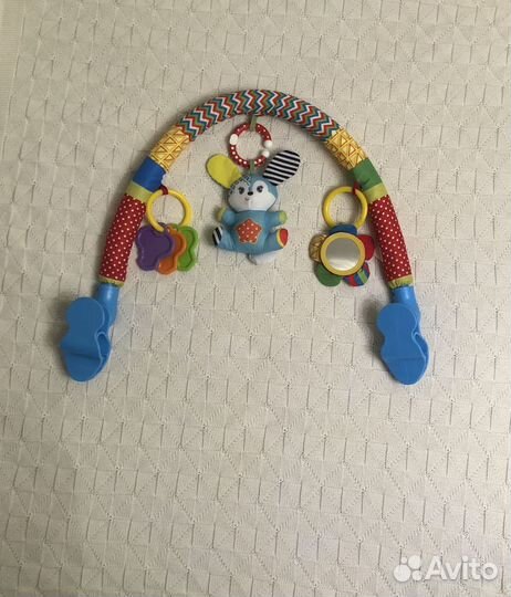 Развивающая дуга с игрушками