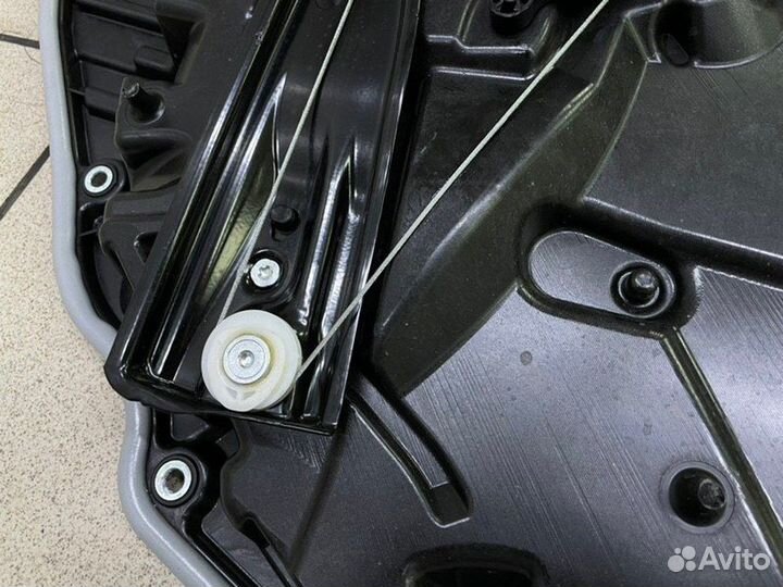 Стеклоподъемник задний правый Bmw X6 G06 G96