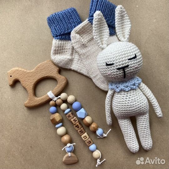 Погремушка и игрушка