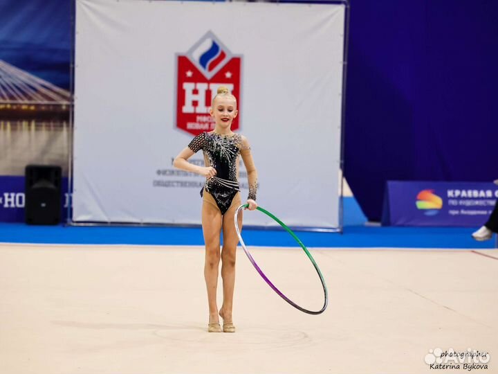 Купальник для художественной гимнастики