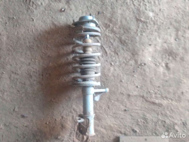 Передние стойки ваз 2110 в сборе