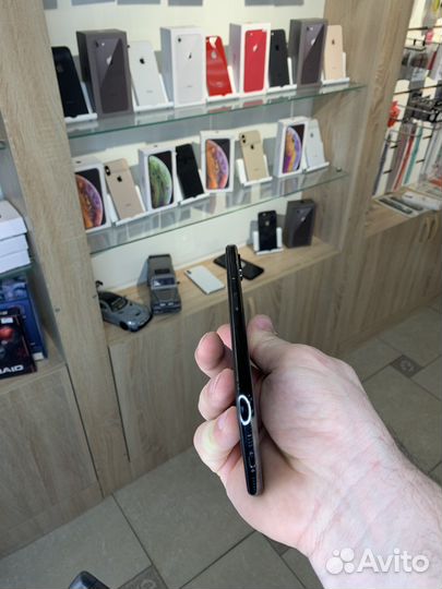 Телефон iPhone x 256 gb