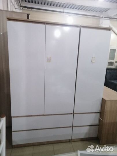 Шкаф и пенал 