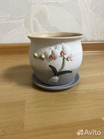Керамический горшок маленький