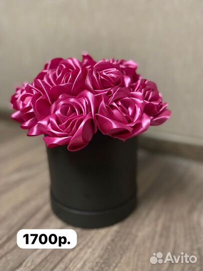 Букет атласных роз