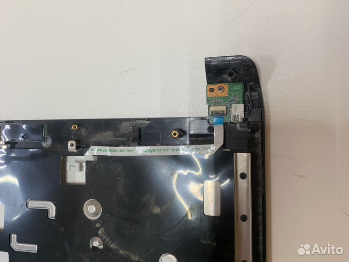 Верхняя часть корпуса ноутбука DNS A35F (0151279)