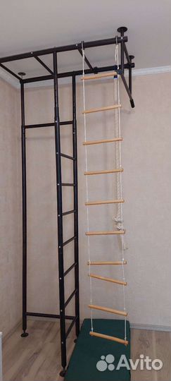 Шведская стенка с турником