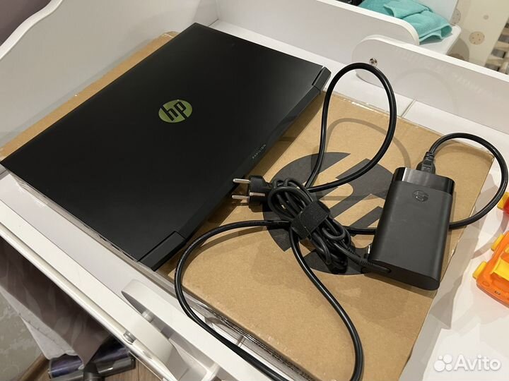 HP Pavilion Gaming Laptop 16-a0018ur