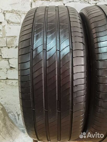 Michelin Primacy 4 215/65 R17