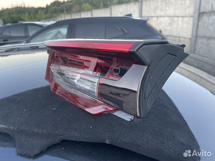 Фонарь крышки багажника правый Mazda CX9 USA