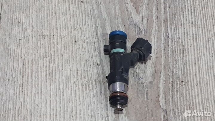 Форсунка топливная Nissan X-trail T31