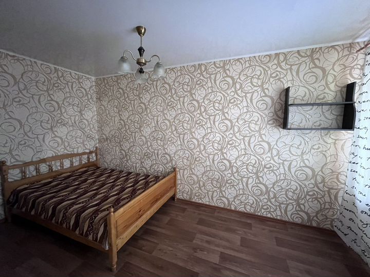 2-к. квартира, 43 м², 4/4 эт.