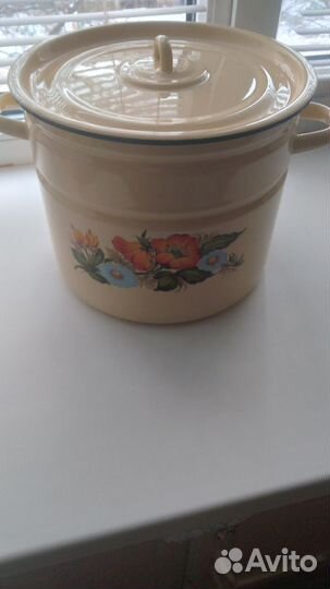 Кастрюля эмалированная