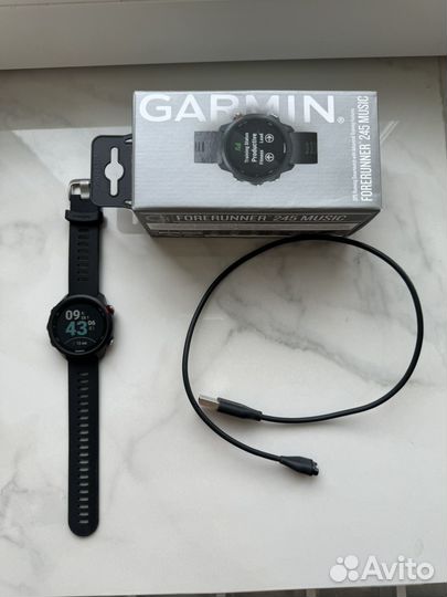 Беговые часы Garmin Forerunner 245 music