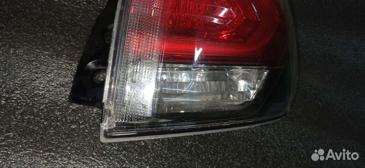 Фонарь задний правый тойота раф 4