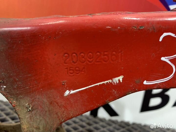 Кронштейн заднего фонаря правый Volvo FH