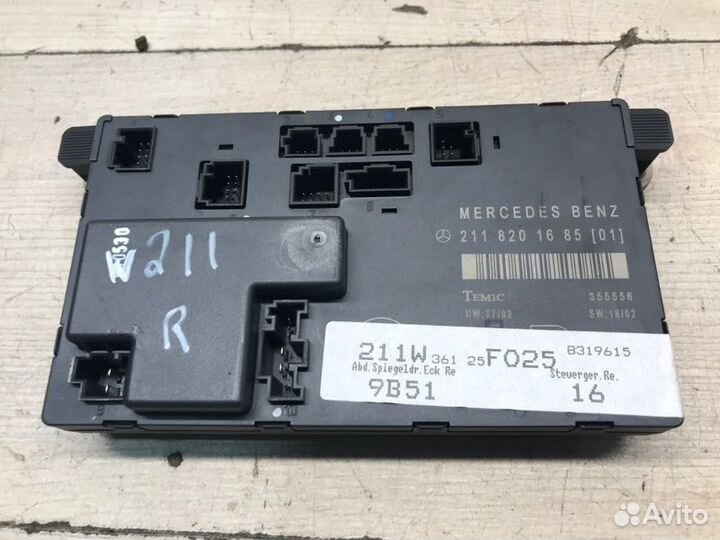 Блок управления дверьми передний правый Mercedes