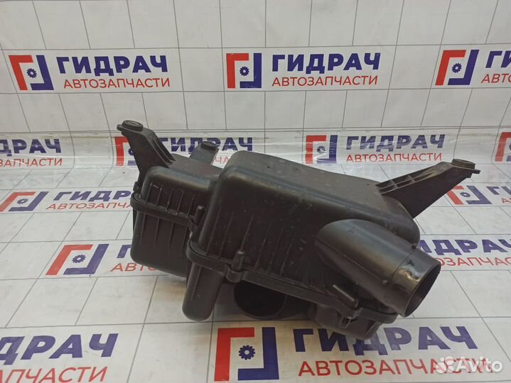 Корпус воздушного фильтра Great Wall Hover H5 1109100K80