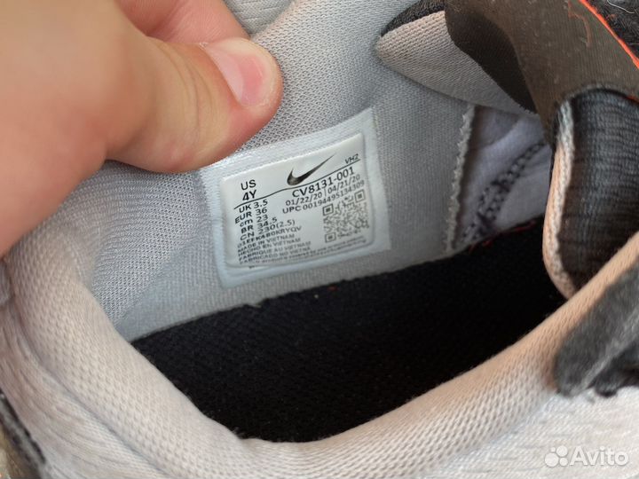 Кроссовки найк