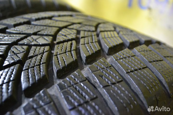 Goodyear UltraGrip Performance 245/45 R18
