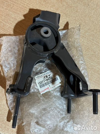 Подушка двигателя toyota avensis 123710H030