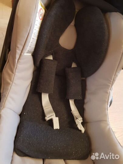 Автокресло Inglesina Huggy Multifix 0+