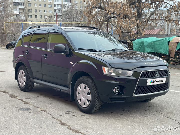 Mitsubishi Outlander 2.0 МТ, 2010, 200 000 км
