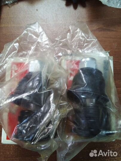 Комплект верхних шаровых Toyota Land Cruiser 95