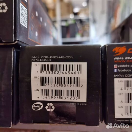 Игровые геймер коврики Cougar, razer