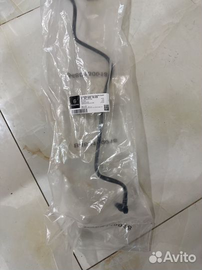 Трубка система охлаждения Mercedes 167