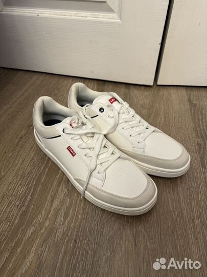 Кроссовки levis новые