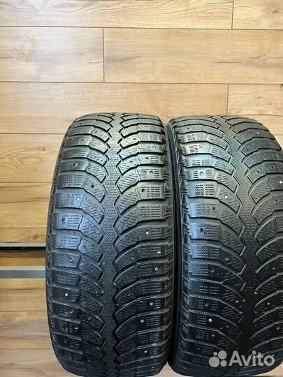 Bridgestone Blizzak Spike-01 205/55 R16