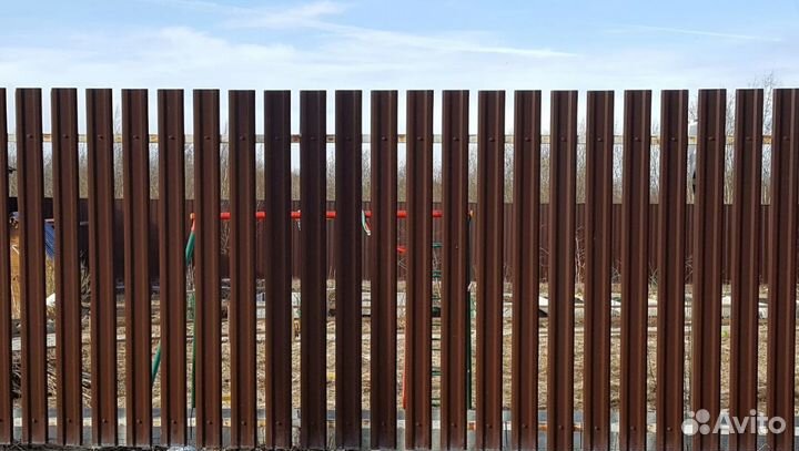Забор из евроштакетника,ворота, калитки под ключ
