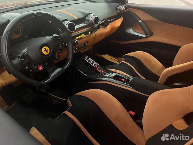 Ferrari 812 Superfast AMT, 2022, 2 800 км объявление продам