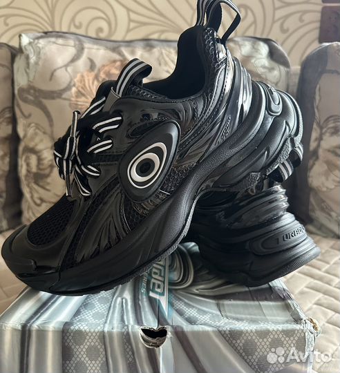 Продам кроссовки OLD order 43 размер