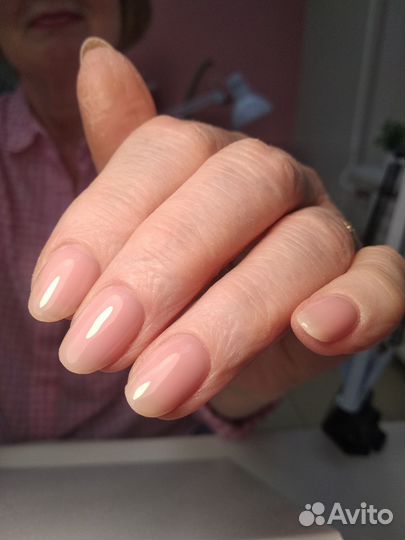 Маникюр с покрытием гель-лак