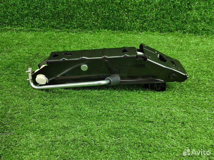 Домкрат 1K0011031J Audi S3 8P A3 8P 8P