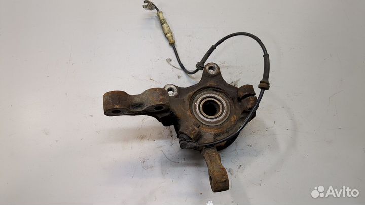 Ступица (кулак, цапфа) левая передняя Renault Clio, 2003