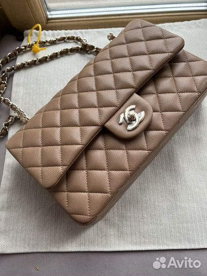 Сумка Chanel 25 sm flip flop бежевая