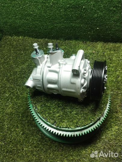 Компрессор кондиционера Passat Tiguan 1K0820859S