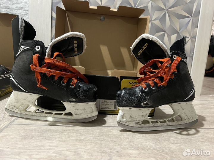 Коньки хоккейные размер 33 и 35