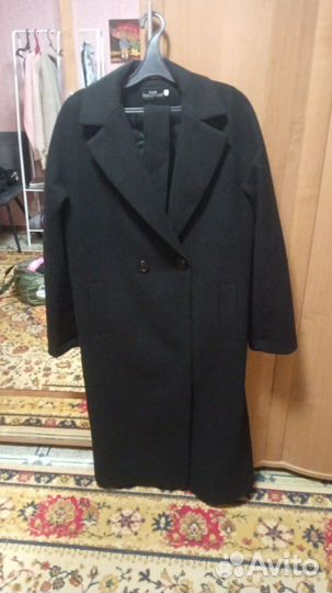 Женское пальто и ботильоны