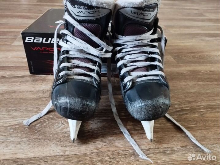 Коньки вратарские Bauer Vapor X700
