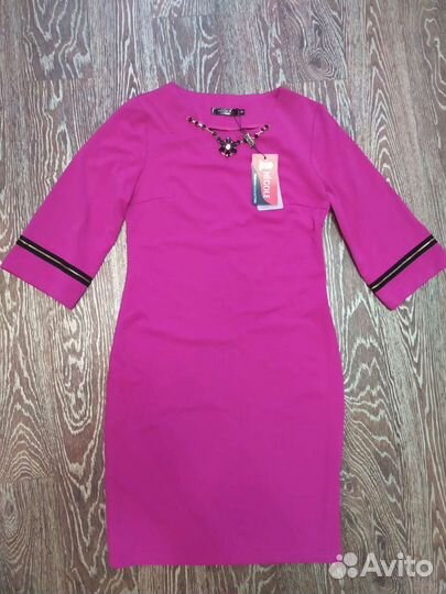 Платья новые женские