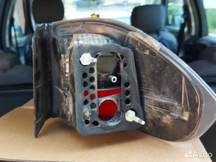 Фонарь задний Ford S-max